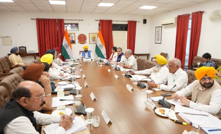 ਮੁੱਖ ਮੰਤਰੀ ਦੀ ਅਗਵਾਈ ’ਚ ਵਜ਼ਾਰਤ ਵੱਲੋਂ ‘ਪੰਜਾਬ ਪਵਿੱਤਰ ਗ੍ਰੰਥਾਂ ਵਿਰੁੱਧ ਅਪਰਾਧ ਦੀ ਰੋਕਥਾਮ ਬਾਰੇ ਬਿੱਲ-2025’ ਨੂੰ ਮਨਜ਼ੂਰੀ