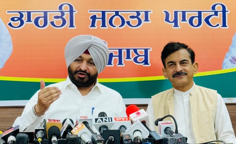 ਕਾਮੇਡੀ ਰਾਹੀਂ ਨਸ਼ੇ ਤੇ ਭ੍ਰਿਸ਼ਟਾਚਾਰ ਨੂੰ ਉਤਸ਼ਾਹਤ ਕਰਨ ਦੇ ਆਰੋਪ, 2027 ’ਚ ਭਾਜਪਾ ਸਰਕਾਰ ਆਉਣ ’ਤੇ ਜਾਂਚ ਦੀ ਘੋਸ਼ਣਾ: ਬਿੱਟੂ ਵਲੋਂ ਮੁੱਖ ਮੰਤਰੀ ਭਗਵੰਤ ਮਾਨ ’ਤੇ ਤਿੱਖਾ ਹਮਲਾ