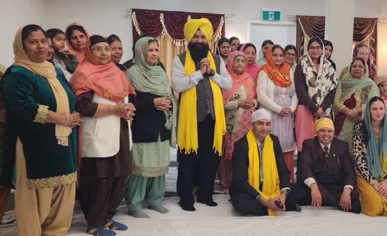 ਜਸਵੀਰ ਸਿੰਘ ਗੜ੍ਹੀ ਦਾ ਸ੍ਰੀ ਗੁਰੂ ਰਵਿਦਾਸ ਟੈਂਪਲ ਹੇਸਟਿੰਗ ਨਿਊਜ਼ੀਲੈਂਡ ਦੀ ਪ੍ਰਬੰਧਕੀ ਕਮੇਟੀ ਵਲੋਂ ਸਨਮਾਨ