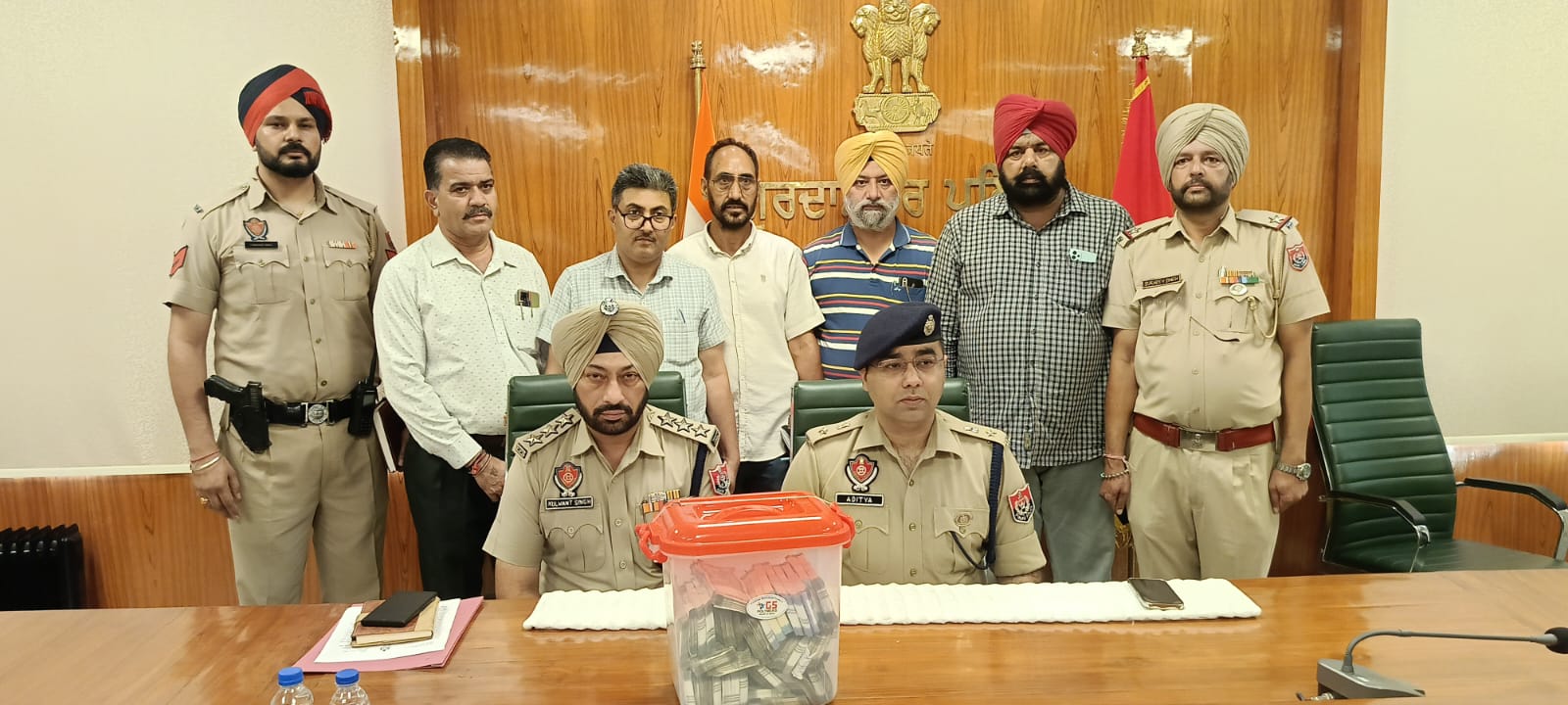 ਗੁਰਦਾਸਪੁਰ ਪੁਲਿਸ ਦੀ ਬੇਮਿਸਾਲ ਕਾਰਗੁਜ਼ਾਰੀ: 24 ਘੰਟਿਆਂ ’ਚ ਮੰਦਿਰ ਚੋਰੀ ਦਾ ਕੇਸ ਸੁਲਝਾਇਆ, 17.85 ਲੱਖ ਰੁਪਏ ਬਰਾਮਦ