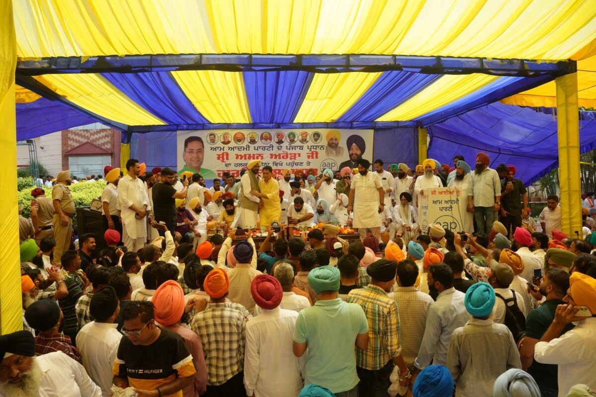 ਮਜੀਠਾ ਦੇ ਸੈਂਕੜੇ ਸਰਪੰਚ ਆਮ ਆਦਮੀ ਪਾਰਟੀ ਵਿੱਚ ਹੋਏ ਸ਼ਾਮਿਲ