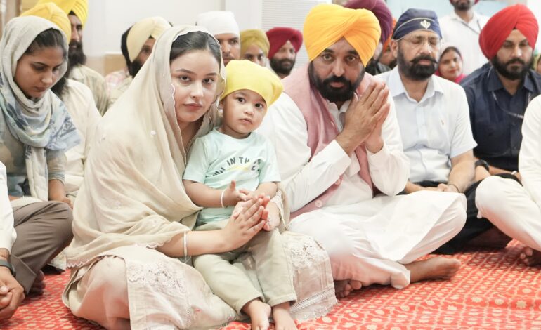 ਮੁੱਖ ਮੰਤਰੀ ਨੇ ਗੁਰਦੁਆਰਾ ਸ੍ਰੀ ਕਤਲਗੜ੍ਹ ਸਾਹਿਬ ਵਿਖੇ ਮੱਥਾ ਟੇਕਿਆ