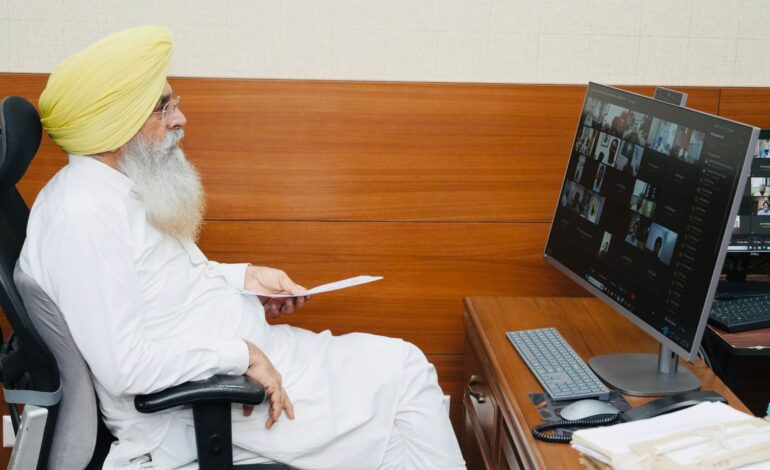 ਗੁਰਮੀਤ ਸਿੰਘ ਖੁੱਡੀਆਂ ਵੱਲੋਂ ਫੀਲਡ ਸਟਾਫ ਨੂੰ ਨਰਮੇ ਦੀ ਫਸਲ ਦੀ ਸਥਿਤੀ ਅਤੇ ਪ੍ਰਗਤੀ ਬਾਰੇ ਹਫ਼ਤੇ ਵਿੱਚ ਦੋ ਵਾਰ ਰਿਪੋਰਟ ਦੇਣ ਦੇ ਆਦੇਸ਼