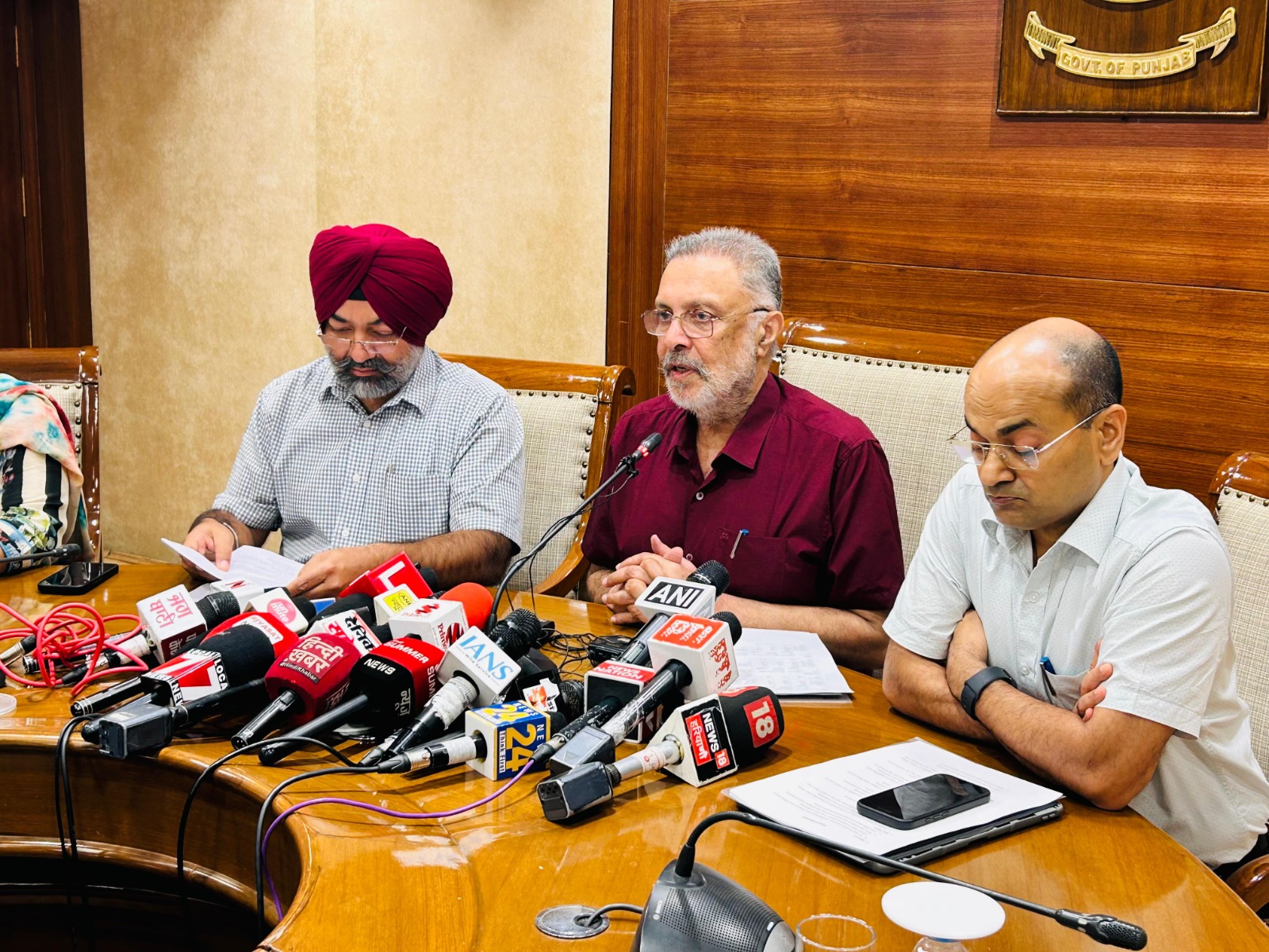 ਪੰਜਾਬ ਦੇ ਸਾਰੇ ਜ਼ਿਲਿਆਂ ਵਿੱਚ ‘ ਫੂਡ ਸੇਫ਼ਟੀ ਆਨ ਵੀਲਜ਼’ ਦਾ ਹੋਇਆ ਵਿਸਤਾਰ ; ਲੋਕਾਂ ਨੂੰ ਆਪਣੇ ਭੋਜਨ ਦੀ ਜਾਂਚ ਕਰਵਾਉਣ ਦੀ ਅਪੀਲ *