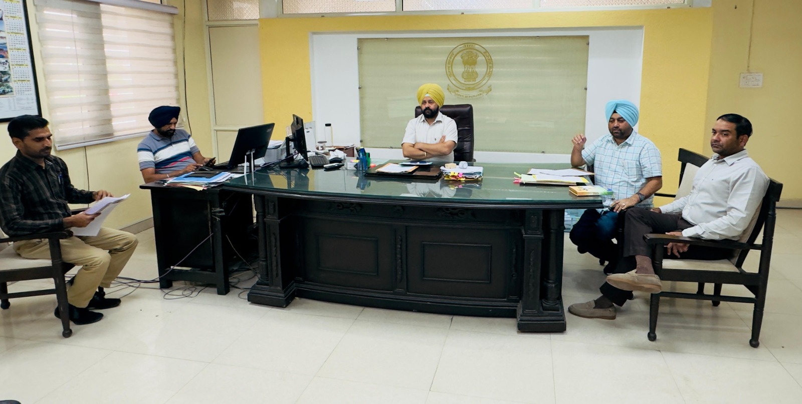 ਵਧੀਕ ਜ਼ਿਲ੍ਹਾ ਚੋਣ ਅਧਿਕਾਰੀ ਨੇ ਰਾਜਸੀ ਪਾਰਟੀਆਂ ਦੇ ਨੁਮਾਇੰਦਿਆਂ ਨਾਲ ਵੋਟਰ ਸੂਚੀਆਂ ਦੀ ਤਿਆਰੀ/ਸੁਧਾਈ ਲਈ ਨਿਯੁਕਤ ਕੀਤੇ ਜਾਣ ਵਾਲੇ ਬੂਥ ਲੈਵਲ ਏਜੰਟਾਂ ਦੀ ਨਿਯੁਕਤੀ ਬਾਰੇ ਵਿਚਾਰ ਵਟਾਂਦਰਾ ਕੀਤਾ