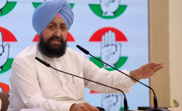 ਬਾਜਵਾ ਨੇ ਲੈਂਡ ਪੂਲਿੰਗ ਨੀਤੀ ‘ਤੇ ਹਾਈ ਕੋਰਟ ਦੇ ਸਟੇਅ ਦਾ ਸਵਾਗਤ ਕੀਤਾ, ਮੁੱਖ ਮੰਤਰੀ ਮਾਨ ਦੇ ਅਸਤੀਫ਼ੇ ਦੀ ਮੰਗ ਕੀਤੀ