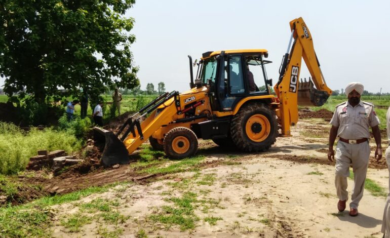 ਜ਼ਿਲ੍ਹਾ ਪ੍ਰਸ਼ਾਸਨ ਵੱਲੋਂ ਅਣ-ਅਧਿਕਾਰਤ ਕਲੋਨੀਆਂ ਉੱਪਰ ਵੱਡੀ ਕਾਰਵਾਈ