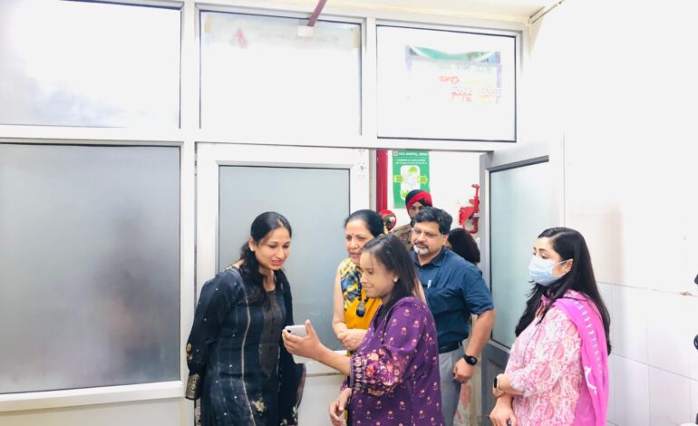 ਡੀ ਸੀ ਨੇ ਜ਼ਿਲ੍ਹਾ ਹਸਪਤਾਲ ਦਾ ਦੌਰਾ ਕੀਤਾ, ਮੀਂਹ ਦੇ ਪਾਣੀ ਦੇ ਨਿਪਟਾਰੇ ਦੀ ਪ੍ਰਣਾਲੀ ਦਾ ਜਾਇਜ਼ਾ ਲਿਆ