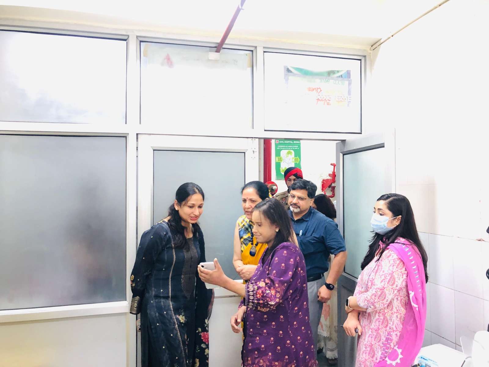 ਡੀ ਸੀ ਨੇ ਜ਼ਿਲ੍ਹਾ ਹਸਪਤਾਲ ਦਾ ਦੌਰਾ ਕੀਤਾ, ਮੀਂਹ ਦੇ ਪਾਣੀ ਦੇ ਨਿਪਟਾਰੇ ਦੀ ਪ੍ਰਣਾਲੀ ਦਾ ਜਾਇਜ਼ਾ ਲਿਆ