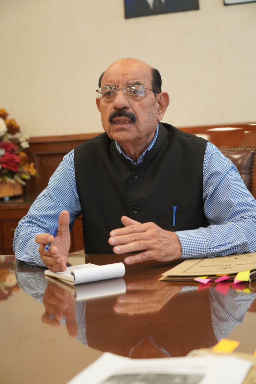 ਬਾਗਬਾਨੀ ਮੰਤਰੀ ਵੱਲੋਂ ਫੁੱਲਾਂ ਦੀ ਖੇਤੀ ਨੂੰ ਉਤਸ਼ਾਹਿਤ ਕਰਨ ਲਈ ਅਧਿਕਾਰੀਆਂ ਨੂੰ ਨਿਰਦੇਸ਼