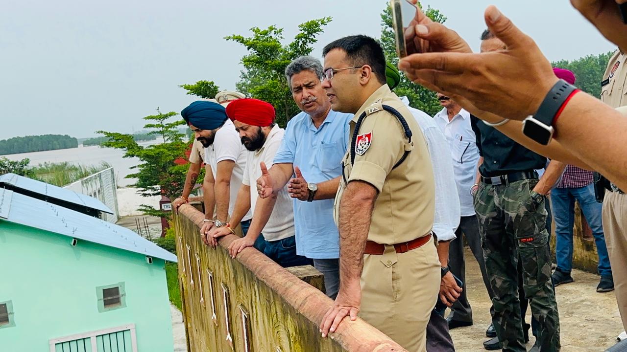 ਦਰਿਆ ਰਾਵੀ ਵਿੱਚ 150000 ਕਿਊਸਿਕ ਪਾਣੀ ਛੱਡਿਆ, ਸਥਿਤੀ ਪੂਰੀ ਤਰ੍ਹਾਂ ਕਾਬੂ ਹੇਠ