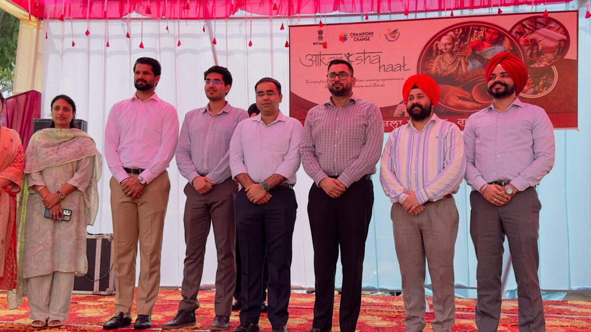 ਗੁਰਦਾਸਪੁਰ ਦੇ ਪੁਰਾਣੇ ਬੱਸ ਅੱਡੇ ਵਿੱਚ ਤਿੰਨ ਰੋਜ਼ਾ ‘ਉਮੀਦ ਬਜ਼ਾਰ’ (ਅਕਾਂਕਸ਼ਾ ਹੱਟ) ਦਾ ਸ਼ਾਨਦਾਰ ਅਗਾਜ਼