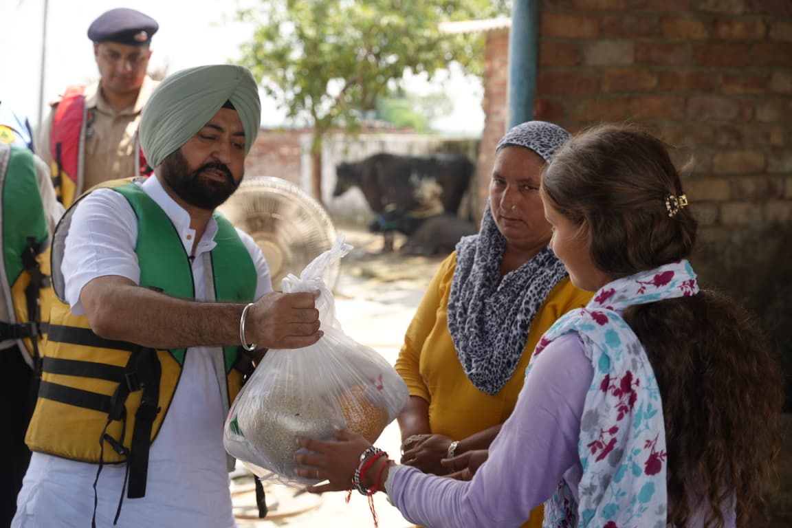 ਪੰਜਾਬ ਸਰਕਾਰ ਵਲੋਂ ਪਾਣੀ ਨਾਲ ਪ੍ਰਭਾਵਿਤ ਖੇਤਰਾਂ ਵਿਚ ਵਿਸ਼ੇਸ਼ ਗਿਰਦਾਵਰੀ ਦੇ ਹੁਕਮ: ਹਰਦੀਪ ਸਿੰਘ ਮੁੰਡੀਆਂ