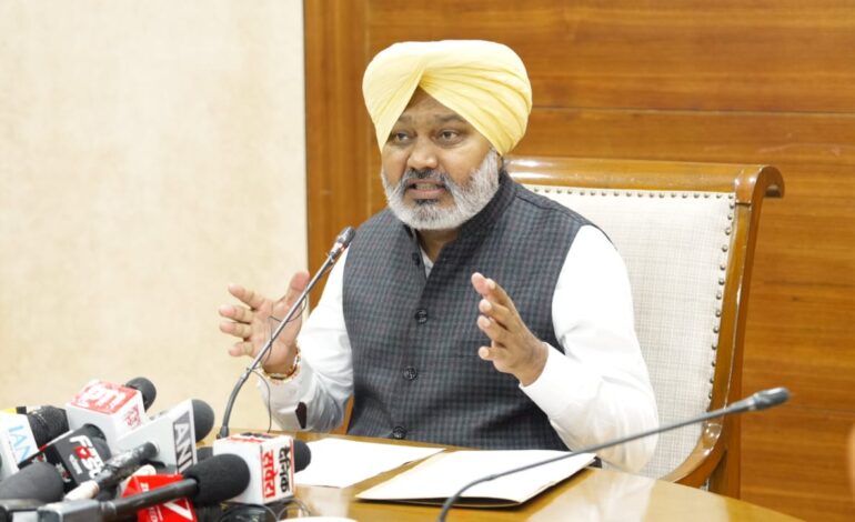 ਕੇਂਦਰ ਪੰਜਾਬ ਨੂੰ ਜੀ.ਐਸ.ਟੀ ਕਾਰਨ ਹੋਏ 50 ਹਜ਼ਾਰ ਕਰੋੜ ਦੇ ਨੁਕਸਾਨ ਦੀ ਭਰਪਾਈ ਕਰੇ- ਚੀਮਾ