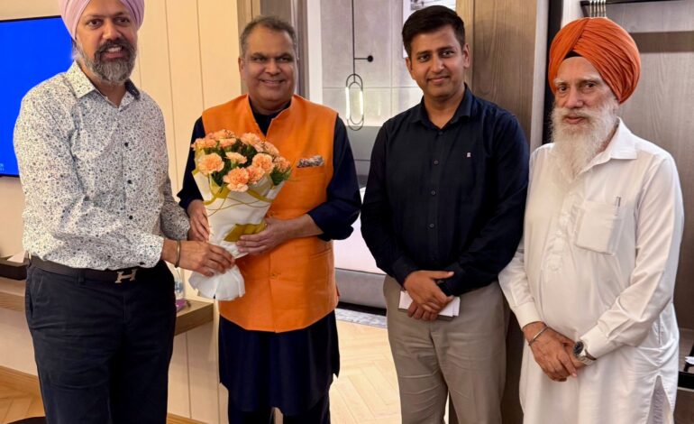 ਯੂਕੇ ਦੇ ਸੰਸਦ ਮੈਂਬਰ ਢੇਸੀ ਨੇ ਪ੍ਰਵਾਸੀ ਪੰਜਾਬੀਆਂ ਨੂੰ ਪ੍ਰਭਾਵਿਤ ਕਰਨ ਵਾਲੇ ਮੁੱਦਿਆਂ ‘ਤੇ ਐਨਆਰਆਈ ਮੰਤਰੀ ਅਰੋੜਾ ਨਾਲ ਮੁਲਾਕਾਤ ਦੌਰਾਨ ਕੀਤੀ ਚਰਚਾ