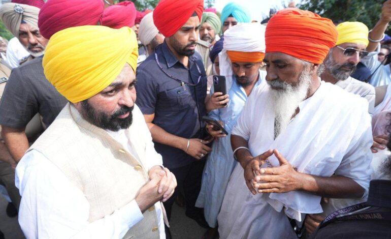 ਹੜ੍ਹ ਰਾਹਤ ਲਈ ਮੈਦਾਨ ਵਿੱਚ ਉਤਰੀ ਮਾਨ ਸਰਕਾਰ, 8 ਕੈਬਨਿਟ ਮੰਤਰੀਆਂ ਨੇ ਫੀਲਡ ‘ਚ ਸੰਭਾਲਿਆ ਮੋਰਚਾ, ਸਪੈਸ਼ਲ ਗਿਰਦਾਵਰੀ ਦੇ ਹੁਕਮ ਜਾਰੀ