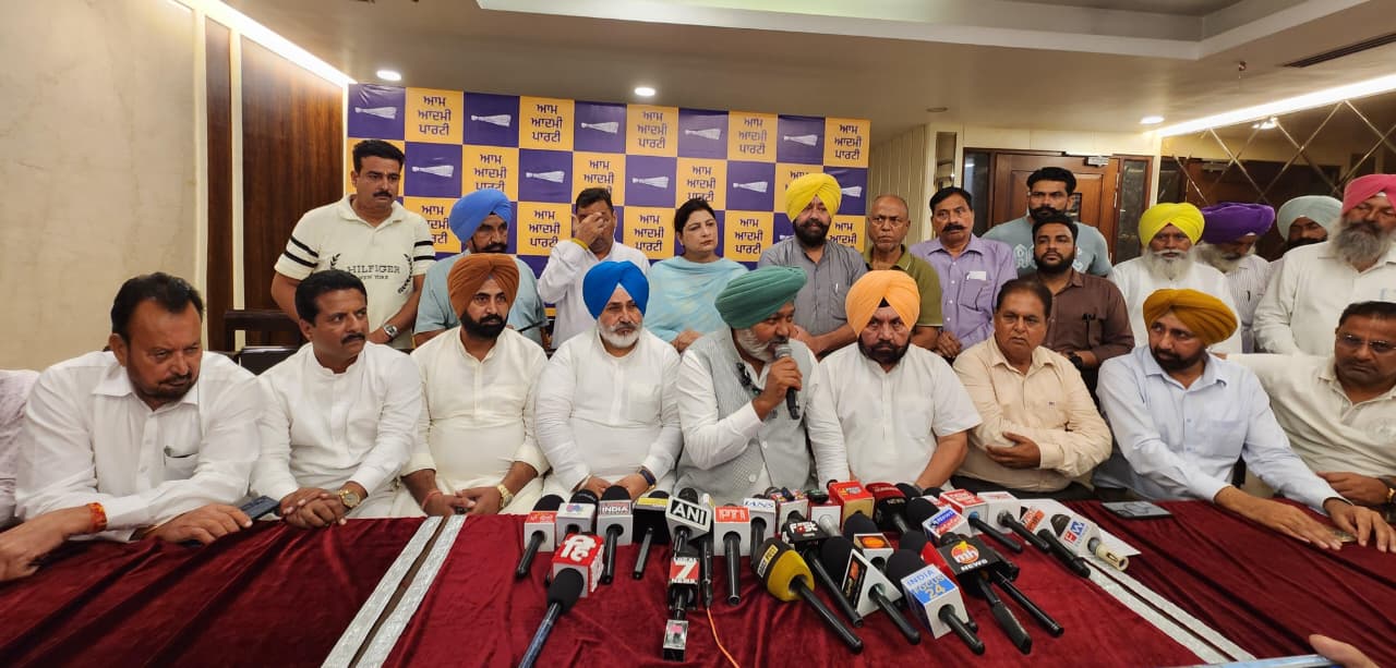 ਪੰਜਾਬੀਆਂ ਦੇ ਮੂੰਹ ‘ਚੋਂ ਰੋਟੀ ਖੋਹਣ ਲਈ ‘ਰਾਸ਼ਨ ਚੋਰੀ’ ਦੇ ਨਵੇਂ ਹੱਥਕੰਡੇ ਅਪਣਾਉਣ ਲੱਗੀ ਕੇਂਦਰ ਸਰਕਾਰ: ਹਰਪਾਲ ਸਿੰਘ ਚੀਮਾ