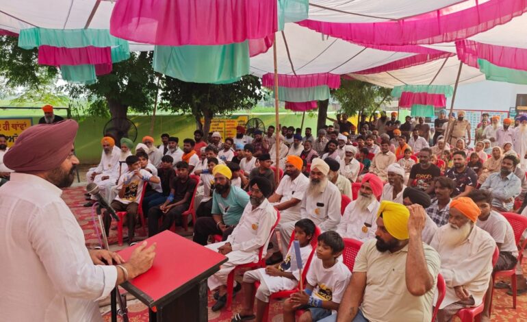 ਵਿਧਾਇਕ ਗੁਰਦੀਪ ਸਿੰਘ ਰੰਧਾਵਾ ਨੇ ਨਸ਼ਾ ਮੁਕਤੀ ਯਾਤਰਾ ਤਹਿਤ ਪਿੰਡ ਖੁਸ਼ਹਾਲਪੁਰ, ਰਾਜੇਕੇ ਤੇ ਪੱਡਾ ਵਿੱਚ ਕੀਤੀਆਂ ਜਨ ਸਭਾਵਾਂ