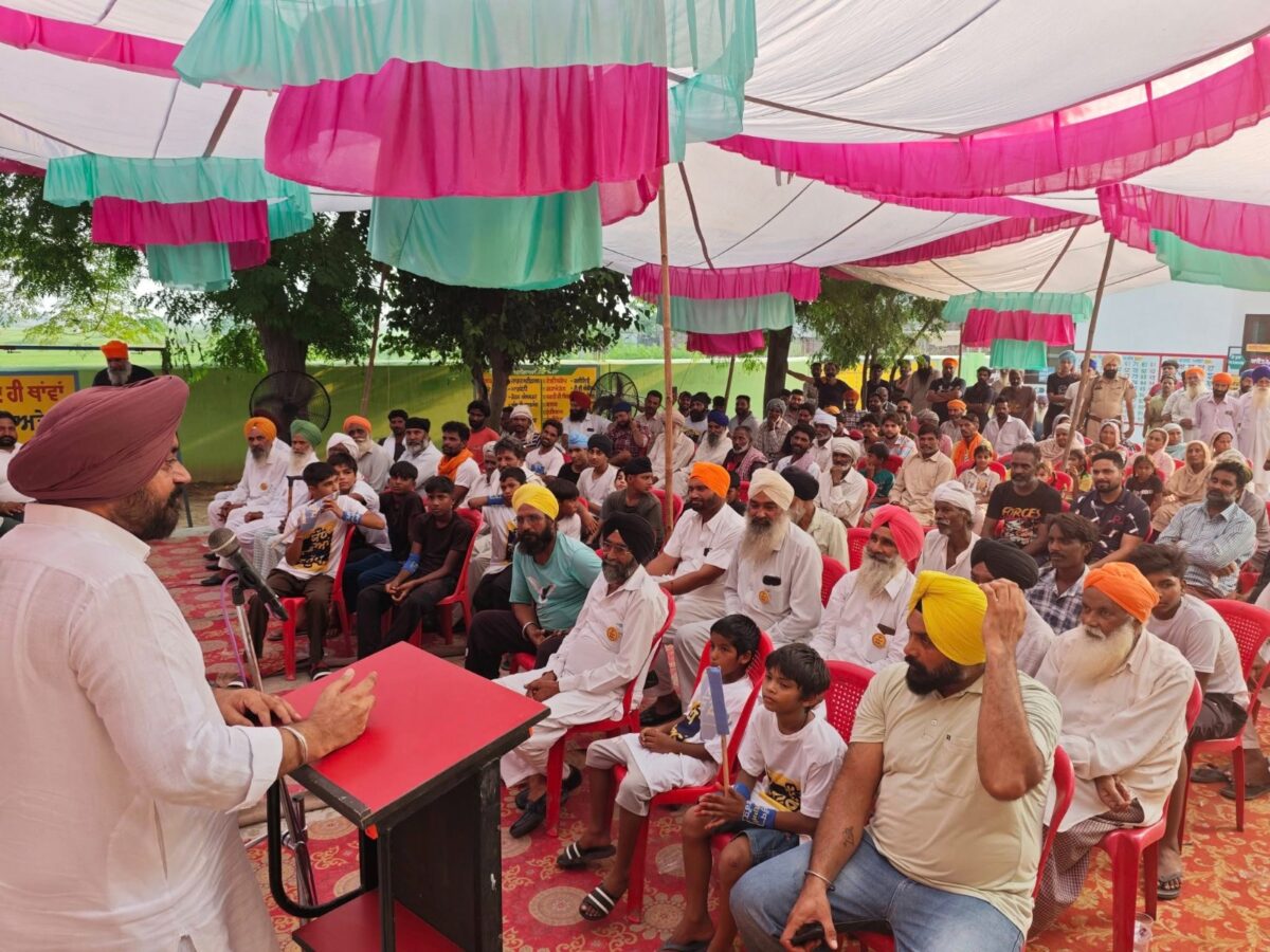 ਵਿਧਾਇਕ ਗੁਰਦੀਪ ਸਿੰਘ ਰੰਧਾਵਾ ਨੇ ਨਸ਼ਾ ਮੁਕਤੀ ਯਾਤਰਾ ਤਹਿਤ ਪਿੰਡ ਖੁਸ਼ਹਾਲਪੁਰ, ਰਾਜੇਕੇ ਤੇ ਪੱਡਾ ਵਿੱਚ ਕੀਤੀਆਂ ਜਨ ਸਭਾਵਾਂ