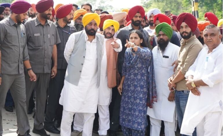 ਮੁੱਖ ਮੰਤਰੀ ਵੱਲੋਂ ਅਧਿਕਾਰੀਆਂ ਨੂੰ ਹੜ੍ਹ ਪ੍ਰਭਾਵਿਤ ਇਲਾਕਿਆਂ ਵਿੱਚ ਬਚਾਅ ਤੇ ਰਾਹਤ ਕਾਰਜਾਂ ਵਿੱਚ ਹੋਰ ਤੇਜ਼ੀ ਲਿਆਉਣ ਦੇ ਨਿਰਦੇਸ਼