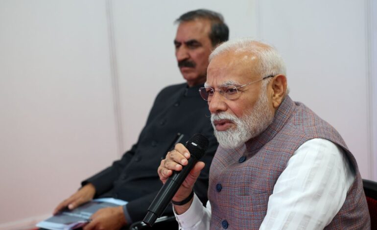 ਪ੍ਰਧਾਨ ਮੰਤਰੀ ਨੇ ਹਿਮਾਚਲ ਪ੍ਰਦੇਸ਼ ਦੇ ਹੜ੍ਹ ਅਤੇ ਮੀਂਹ ਪ੍ਰਭਾਵਿਤ ਖੇਤਰਾਂ ਦਾ ਹਵਾਈ ਸਰਵੇਖਣ ਕੀਤਾ