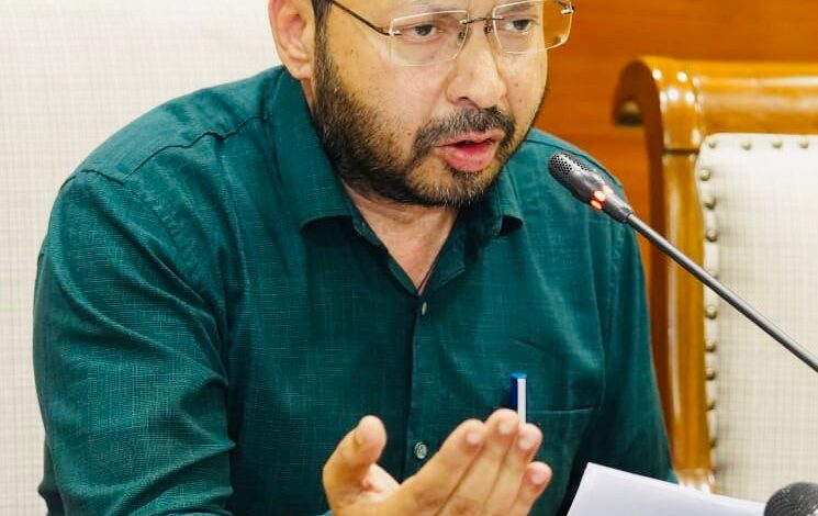 ਸ਼ਹਿਰੀ ਖੇਤਰਾਂ ਵਿੱਚ ਸਫ਼ਾਈ ਮੁਹਿੰਮ ਜ਼ੋਰਾਂ ‘ਤੇ, ਸੜਕਾਂ, ਨਾਲੀਆਂ, ਸਟਰੀਟ ਲਾਈਟਾਂ ਅਤੇ ਜਲ ਸਪਲਾਈ ਨੈੱਟਵਰਕਾਂ ਦੀ ਤੇਜ਼ੀ ਨਾਲ ਕੀਤੀ ਜਾ ਰਹੀ ਹੈ ਮੁਰੰਮਤ: ਡਾ. ਰਵਜੋਤ ਸਿੰਘ