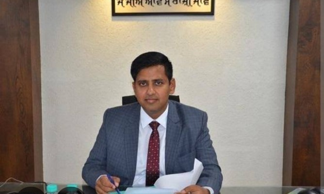 ਆਈਏਐਸ ਹਿਮਾਂਸ਼ੂ ਅਗਰਵਾਲ ਨੂੰ ਮਿਲਿਆ ਡਿਪਟੀ ਕਮਿਸ਼ਨਰ ਗੁਰਦਾਸਪੁਰ ਦਾ ਚਾਰਜ