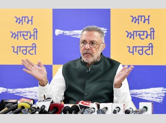 ਵਿਸ਼ੇਸ਼ ਸਿਹਤ ਮੁਹਿੰਮ ਦਾ ਇੱਕ ਹਫ਼ਤਾ: 2303 ਹੜ੍ਹ ਪ੍ਰਭਾਵਿਤ ਪਿੰਡਾਂ ਵਿੱਚ 2.47 ਲੱਖ ਮਰੀਜ਼ਾਂ ਦਾ ਕੀਤਾ ਇਲਾਜ, ਮਲੇਰੀਆ ਦੇ ਸਿਰਫ਼ 5 ਕੇਸ ਆਏ ਸਾਹਮਣੇ