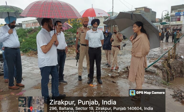 ਘੱਗਰ ਵਿੱਚ ਪਾਣੀ ਦਾ ਪੱਧਰ ਕਾਬੂ ਵਿੱਚ, ਅਫਵਾਹਾਂ ‘ਤੇ ਧਿਆਨ ਨਾ ਦਿਓ – ਡੀ.ਸੀ. ਕੋਮਲ ਮਿੱਤਲ