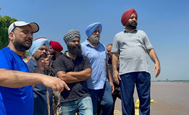 ਪੰਜਾਬ ਸਰਕਾਰ ਨੇ ਦਿਖਾਇਆ ਸੱਚਾ ਨੇਤ੍ਰਿਤਵ: ਹਰ ਧੜਕਣ ਦੀ ਕੀਤੀ ਜਾ ਰਹੀ ਰੱਖਿਆ,ਇਨਸਾਨ ਹੋਵੇ ਜਾਂ ਜਾਨਵਰ