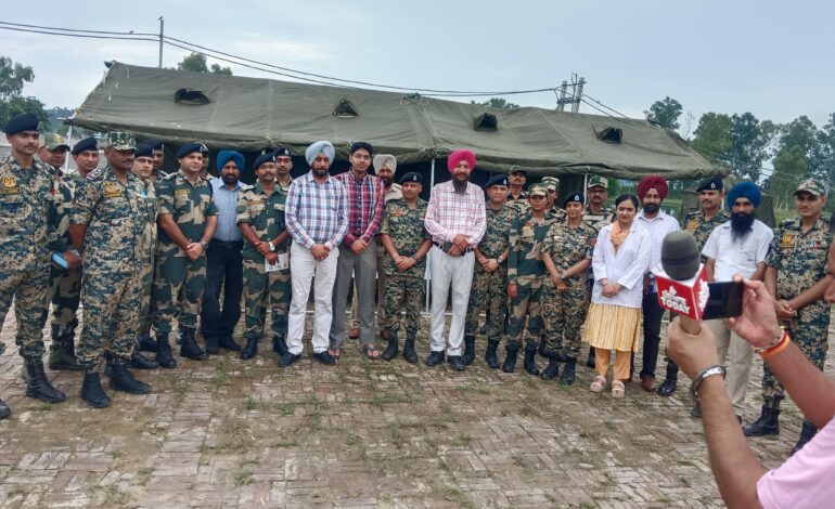 ਜ਼ਿਲ੍ਹਾ ਪ੍ਰਸ਼ਾਸਨ ਨੇ ਬੀ.ਐੱਸ.ਐੱਫ. ਦੇ ਸਹਿਯੋਗ ਨਾਲ ਡੇਰਾ ਬਾਬਾ ਨਾਨਕ ਵਿਖੇ ਮੁਫ਼ਤ ਵੈਟਰਨਰੀ ਮੈਡੀਕਲ ਲਗਾਇਆ