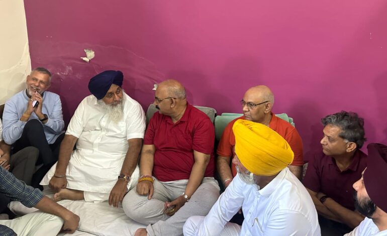 ਸੁਖਬੀਰ ਸਿੰਘ ਬਾਦਲ ਪਹੁੰਚੇ ਪਠਾਨਕੋਟ, ਅਸ਼ਵਨੀ ਸ਼ਰਮਾ ਨਾਲ ਸਾਂਝਾ ਕੀਤਾ ਦੁੱਖ