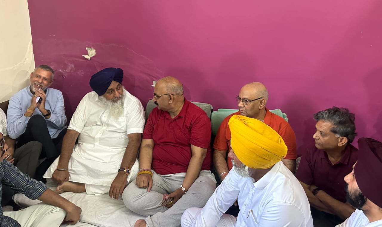 ਸੁਖਬੀਰ ਸਿੰਘ ਬਾਦਲ ਪਹੁੰਚੇ ਪਠਾਨਕੋਟ, ਅਸ਼ਵਨੀ ਸ਼ਰਮਾ ਨਾਲ ਸਾਂਝਾ ਕੀਤਾ ਦੁੱਖ