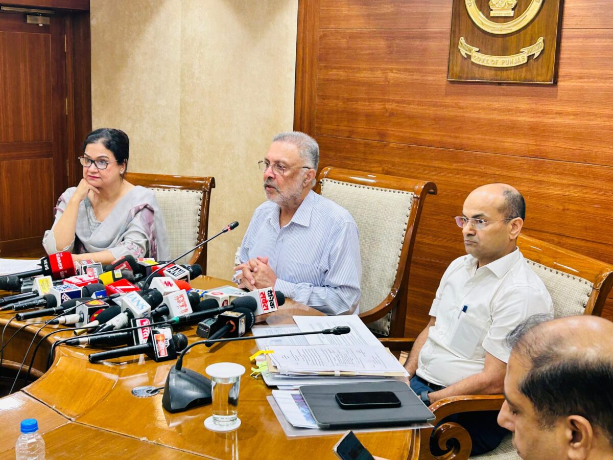 ਪ੍ਰਧਾਨ ਮੰਤਰੀ ਦੇ ਦੌਰੇ ਤੋਂ ਪਹਿਲਾਂ, ਡਾ. ਬਲਬੀਰ ਸਿੰਘ ਨੇ 780 ਕਰੋੜ ਰੁਪਏ ਦੇ ਸਿਹਤ ਬੁਨਿਆਦੀ ਢਾਚੇ ਨੁਕਸਾਨ ਦੇ ਵੇਰਵੇ ਕੀਤੇ ਸਾਂਝੇ; ਤੁਰੰਤ ਸਹਾਇਤਾ ਦੀ ਕੀਤੀ ਮੰਗ