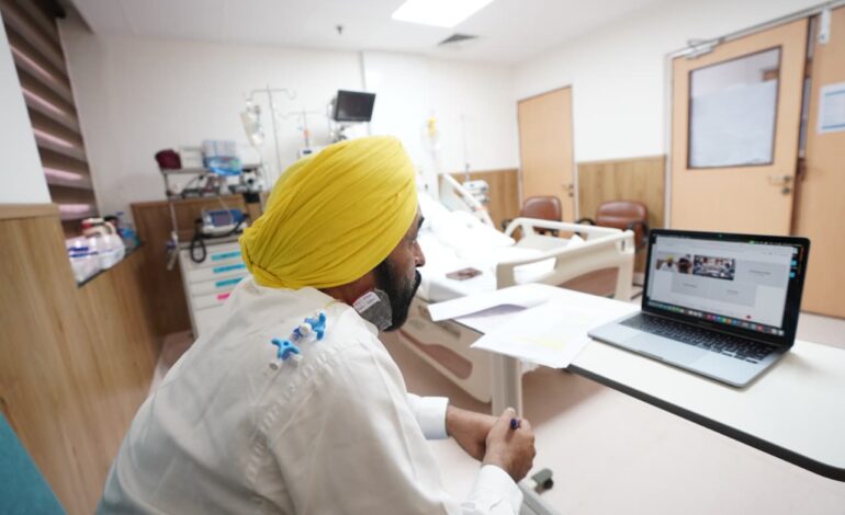 ਭਗਵੰਤ ਸਿੰਘ ਮਾਨ ਦੀ ਅਗਵਾਈ ਵਿੱਚ ਪੰਜਾਬ ਵਜ਼ਾਰਤ ਨੇ ਇਤਿਹਾਸਕ ਫੈਸਲੇ ਲੈ ਕੇ ਹੜ੍ਹ ਪੀੜਤਾਂ ਨਾਲ ਇਕਜੁਟਤਾ ਪ੍ਰਗਟਾਈ, ਪੜੋ ਕੀ ਕੀ ਲਏ ਗਏ ਫੈਸਲੇ👇