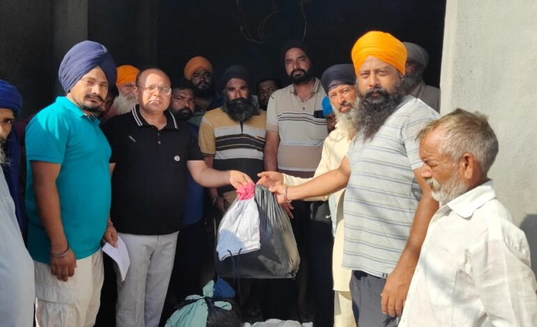 ਹੜ੍ਹ ਪੀੜ੍ਹਤ ਪਰਿਵਾਰਾਂ ਲਈ ਵੱਡੀ ਰਾਹਤ ਸਾਬਤ ਹੋ ਰਿਹਾ ਹੈ ਜ਼ਿਲ੍ਹਾ ਪੱਧਰੀ ਸਹਾਇਤਾ ਕੇਂਦਰ ਗੁਰਦਾਸਪੁਰ