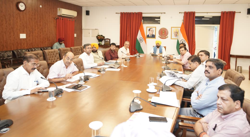 ਹੜ੍ਹ ਪ੍ਰਭਾਵਿਤ ਇਲਾਕਿਆਂ ਵਿੱਚ ਮਨੁੱਖੀ ਸਿਹਤ ਤੇ ਜਾਨਵਰਾਂ ਦੀ ਤੰਦਰੁਸਤੀ ਲਈ ਪ੍ਰਸ਼ਾਸਨ ਨੂੰ ਸਖ਼ਤ ਹਦਾਇਤ