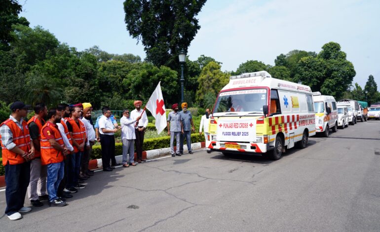 ਪੰਜਾਬ ਦੇ ਰਾਜਪਾਲ ਵਲੋਂ ਹੜ੍ਹ ਪ੍ਰਭਾਵਿਤ ਜ਼ਿਲ੍ਹਿਆਂ ਲਈ 50 ਫੌਗਿੰਗ ਮਸ਼ੀਨਾਂ ਨੂੰ ਹਰੀ ਝੰਡੀ