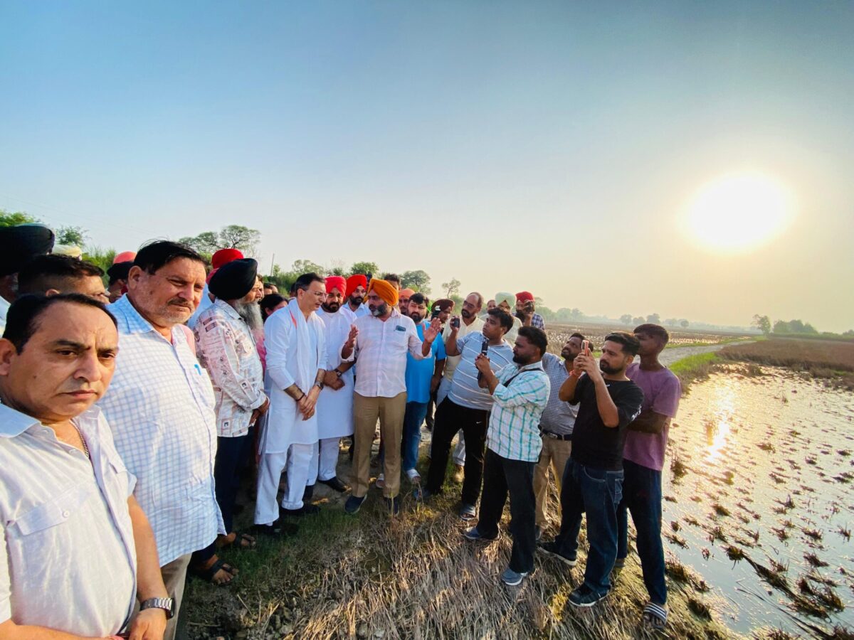 ਕੇਂਦਰੀ ਰਾਜ ਮੰਤਰੀ ਜਤਿਨ ਪ੍ਰਸਾਦ ਅਤੇ ਭਾਜਪਾ ਜ਼ਿਲ੍ਹਾ ਪ੍ਰਧਾਨ ਬਘੇਲ ਸਿੰਘ ਬਾਹੀਆਂ ਨੇ ਹੜ੍ਹ ਪ੍ਰਭਾਵਿਤ ਇਲਾਕਿਆਂ ਦਾ ਕੀਤਾ ਦੌਰਾ