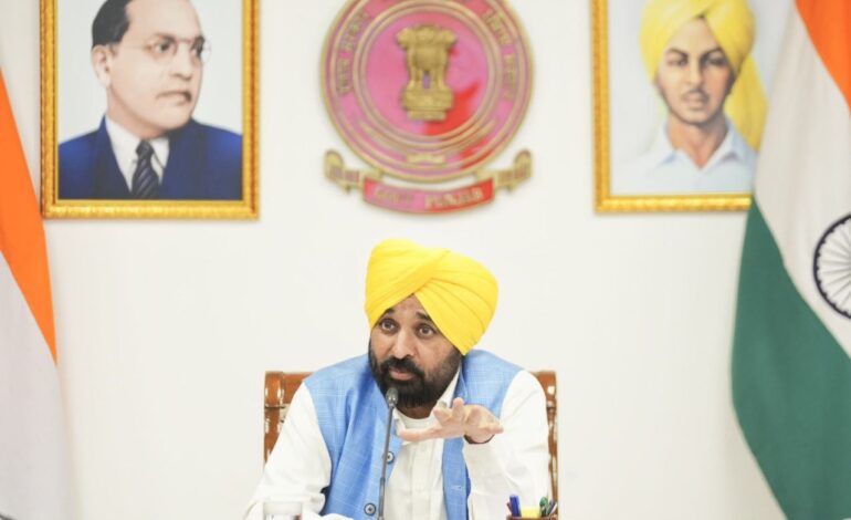 ਮੁੱਖ ਮੰਤਰੀ ਮਾਨ ਨੇ ਮੁਫ਼ਤ ਮੈਡਿਕਲ ਕੈਂਪ ਦੀ ਗੱਲ ਕਰਦਿਆਂ ਕਿਹਾ – “ਸਾਰਾ ਪੰਜਾਬ ਮੇਰਾ ਪਰਿਵਾਰ ਹੈ, ਤੇ ਮੈਂ ਆਪਣੇ ਪਰਿਵਾਰ ਦੀ ਸਿਹਤ ਲਈ ਹਮੇਸ਼ਾ ਵਚਨਬੱਧ ਹਾਂ।”