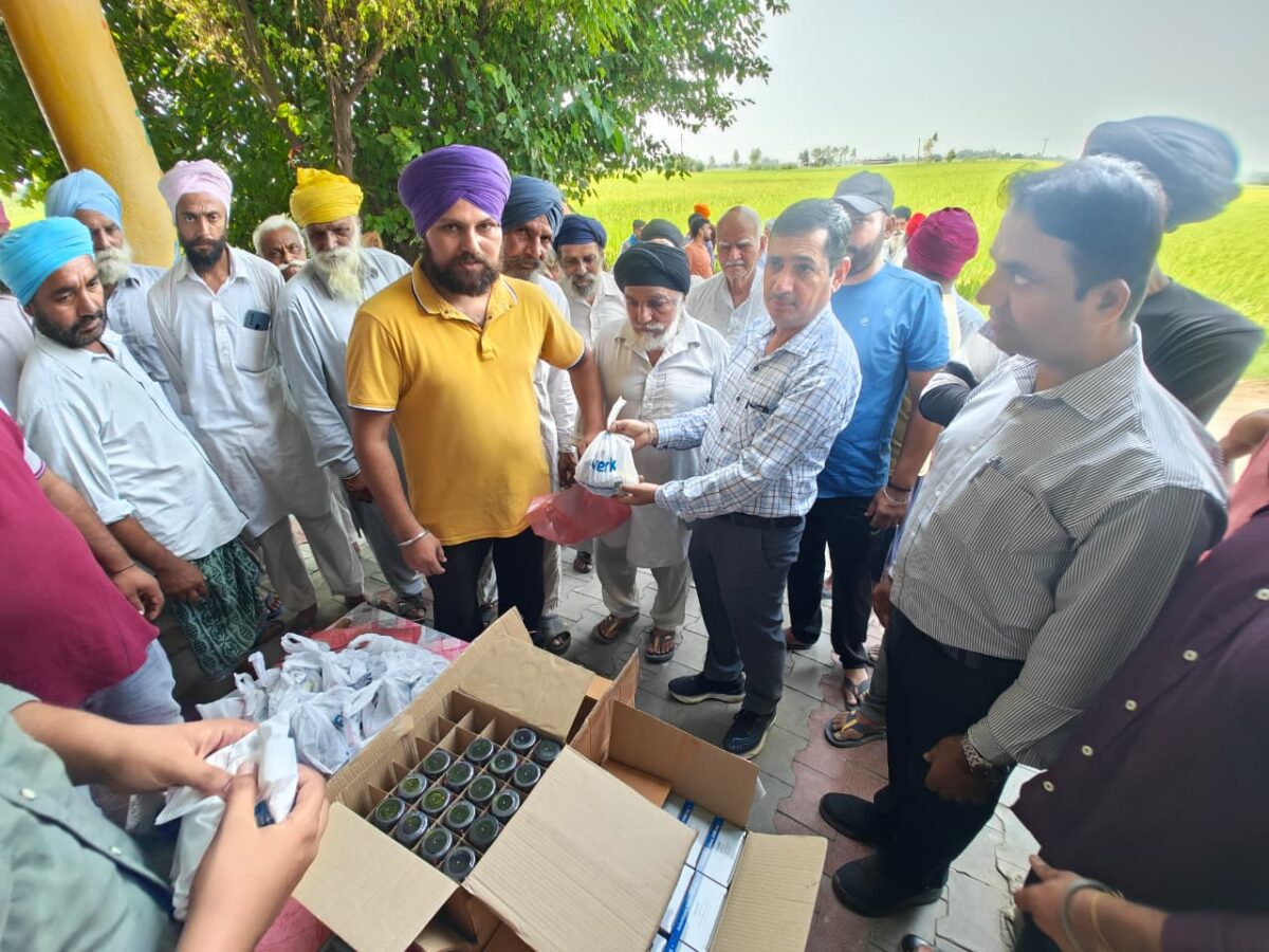 ਚੇਅਰਮੈਨ ਮਿਲਕਫੈਡ ਪੰਜਾਬ  ਨਰਿੰਦਰ ਸਿੰਘ ਸ਼ੇਰਗਿੱਲ ਦੀ ਅਗਵਾਈ ਵਿੱਚ ਮਿਲਕਫੈਡ ਪੰਜਾਬ ਅਤੇ ਐਨ.ਡੀ.ਡੀ.ਬੀ ਦੀ ਪੰਜਾਬ ਦੇ ਹੜ੍ਹ ਪ੍ਰਭਾਵਿਤ ਖੇਤਰਾਂ ਵਿਚ ਨਿਵੇਕਲੀ ਮੁਹਿੰਮ ਸ਼ੁਰੂ