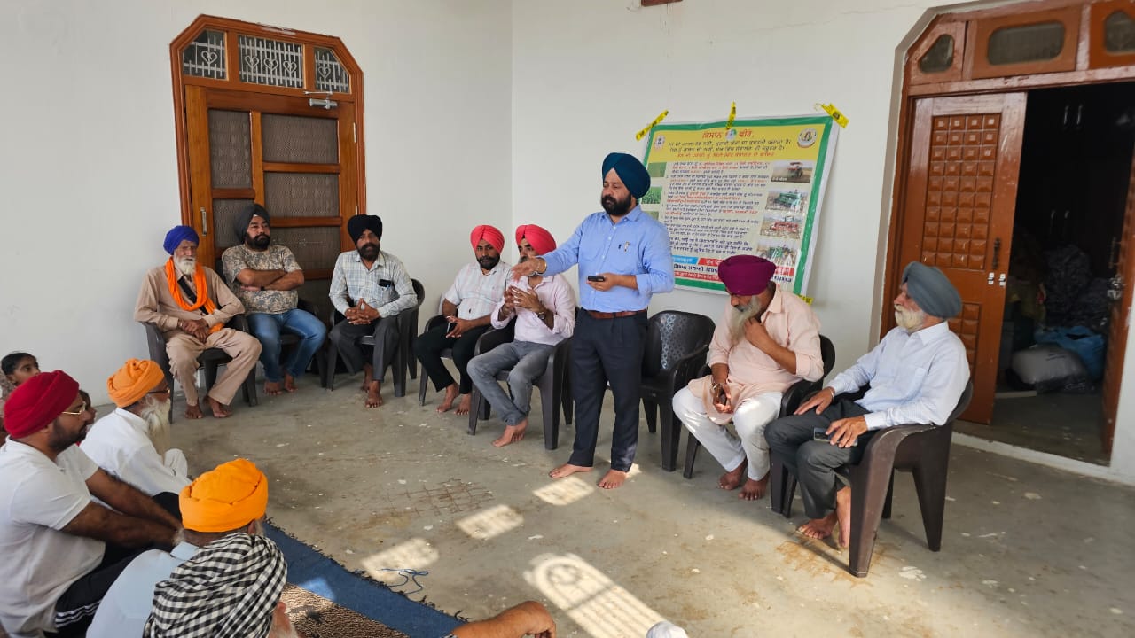 ਜ਼ਿਲ੍ਹਾ ਪ੍ਰਸ਼ਾਸਨ ਨੇ ਕਿਸਾਨਾਂ ਨੂੰ ਪਰਾਲੀ ਪ੍ਰਬੰਧਨ ਲਈ ਜਾਗਰੂਕ ਕਰਨ ਲਈ ਪਿੰਡ ਨਾਨੋਵਾਲ ਜੀਂਦੜ ਵਿਖੇ ਕੈਂਪ ਲਗਾਇਆ
