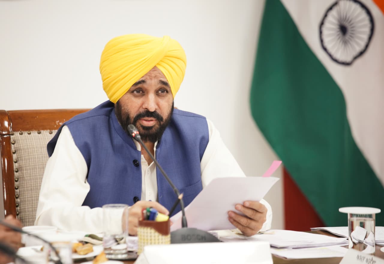 ਬਦਲ ਰਿਹਾ ਪੰਜਾਬ ! ਜਲਾਲਾਬਾਦ ਮੰਡੀ ਵਿੱਚ ਸਟ੍ਰੀਟ ਵਿਕਰੇਤਾਵਾਂ ਲਈ ਪੰਜਾਬ ਸਰਕਾਰ ਦੀਆਂ ਸ਼ਲਾਘਾਯੋਗ ਸਹੂਲਤਾ !