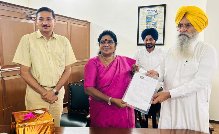 ਡੇਅਰੀ ਕਿੱਤੇ ਨੂੰ ਉਤਸ਼ਾਹਿਤ ਕਰਨ ਵੱਲ ਪੁਲਾਂਘ: ਪੰਜਾਬ ਵੱਧ ਪੈਦਾਵਾਰ ਵਾਲੀਆਂ ਐਚ.ਐਫ. ਤੇ ਮੁਰ੍ਹਾ ਨਸਲਾਂ ਦੇ ਸੀਮਨ ਬਦਲੇ ਕੇਰਲਾ ਨੂੰ ਸਾਹੀਵਾਲ ਸਾਨ੍ਹ ਸਪਲਾਈ ਕਰੇਗਾ