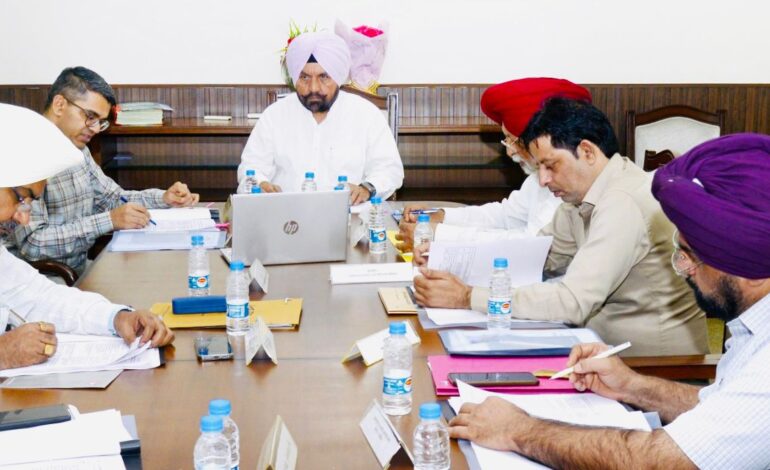 ਕਿਸਾਨਾਂ ਦੀ ਬੈਂਕਿੰਗ ਸੇਵਾਵਾਂ ਤੱਕ ਸੌਖਾਲੀ ਪਹੁੰਚ ਲਈ ਮੰਡੀਆਂ ਵਿੱਚ 29 ਹੋਰ ਏ.ਟੀ.ਐਮ. ਲਾਏ ਜਾਣਗੇ: ਹਰਚੰਦ ਸਿੰਘ ਬਰਸਟ