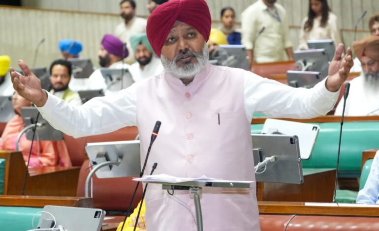 ਪੰਜਾਬ ਨੂੰ ਭਾਜਪਾ ਦੀ ਕੇਂਦਰ ਸਰਕਾਰ ਵੱਲੋਂ ਐਲਾਨੀ ਗਈ ਨਿਗੁਣੀ ਹੜ੍ਹ ਰਾਹਤ ਰਾਸ਼ੀ ਦੀ ਵਿੱਤ ਮੰਤਰੀ ਚੀਮਾ ਵੱਲੋਂ ਕਰੜੀ ਨਿਖੇਧੀ