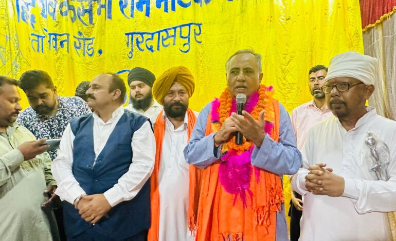 ਰਮਨ ਬਹਿਲ ਨੇ ਰਾਮਲੀਲ੍ਹਾ ਕਲੱਬ ਲਈ ਸਟੇਜ ਅਤੇ ਕਮਰਿਆਂ ਦੀ ਉਸਾਰੀ ਦਾ ਨੀਂਹ ਪੱਥਰ ਰੱਖਿਆ