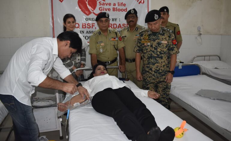 ਸੈਕਟਰ ਹੈੱਡਕੁਆਰਟਰ ਸੀਮਾ ਸੁਰੱਖਿਆ ਬਲ, ਗੁਰਦਾਸਪੁਰ ਵਿਖੇ ਖੂਨਦਾਨ ਕੈਂਪ ਲਗਾਇਆ ਗਿਆ