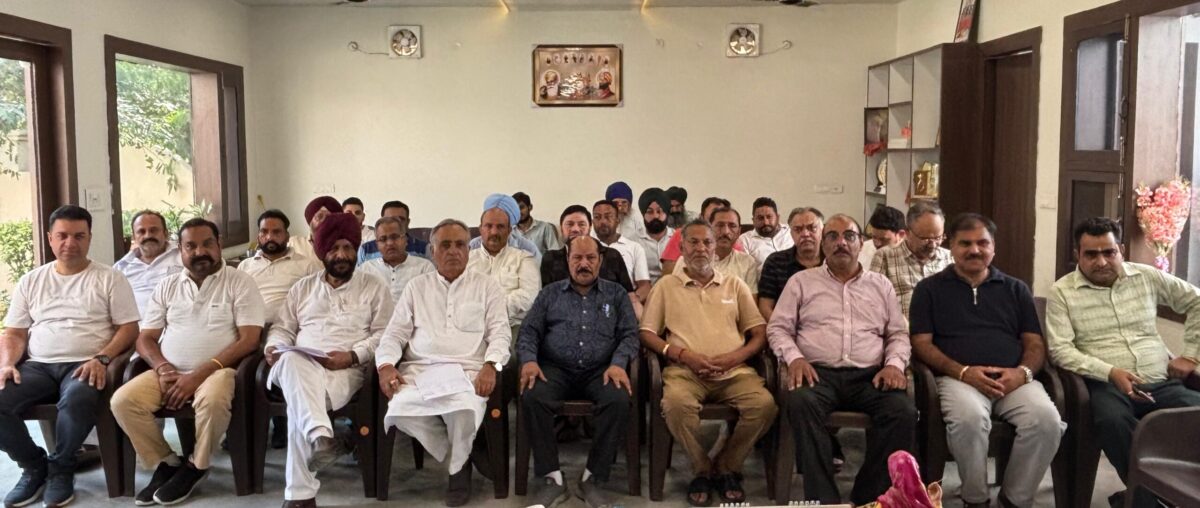 ਰਮਨ ਬਹਿਲ ਦੀ ਪ੍ਰੇਰਨਾ ਸਦਕਾ ਵਪਾਰ ਮੰਡਲ ਗੁਰਦਾਸਪੁਰ ਨੇ ਹੜ੍ਹ ਪੀੜ੍ਹਤਾਂ ਦੀ ਮਦਦ ਲਈ ਇੱਕ ਫਿਰ ਹੱਥ ਵਧਾਇਆ