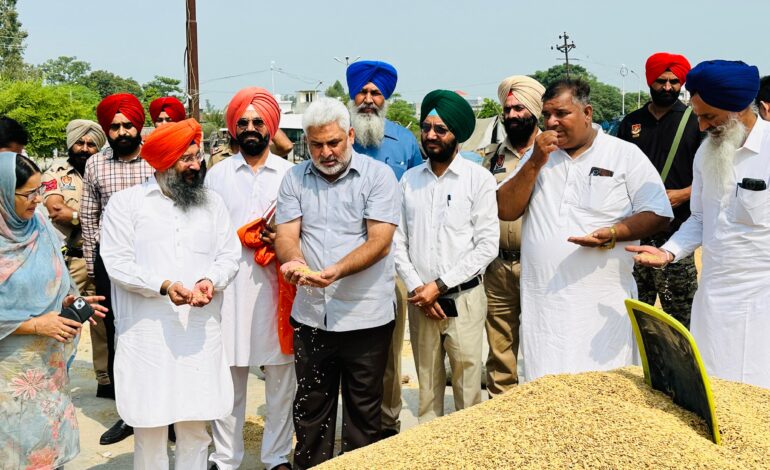 ਕਿਸਾਨਾਂ ਦੀ ਪੁੱਤਾਂ ਵਾਂਗ ਪਾਲ਼ੀ ਫ਼ਸਲ ਦਾ ਇੱਕ-ਇੱਕ ਦਾਣਾ ਖ਼ਰੀਦਿਆ ਜਾਵੇਗਾ : ਕੈਬਨਿਟ ਮੰਤਰੀ ਕਟਾਰੂਚੱਕ